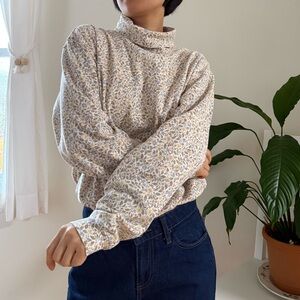 Vintage St johns Bay 100% Cotton Cottage Floral Cream Turtleneck T Shirt Size L